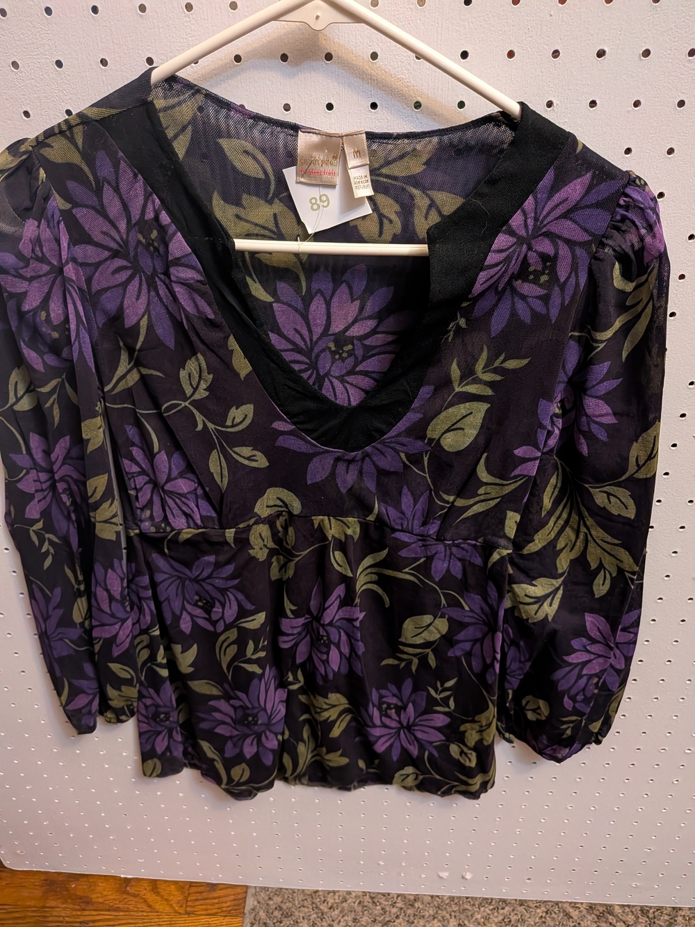 Sweet Pea by Stacy Frati Purple Floral V-Neck Blouse with Olive Leaves